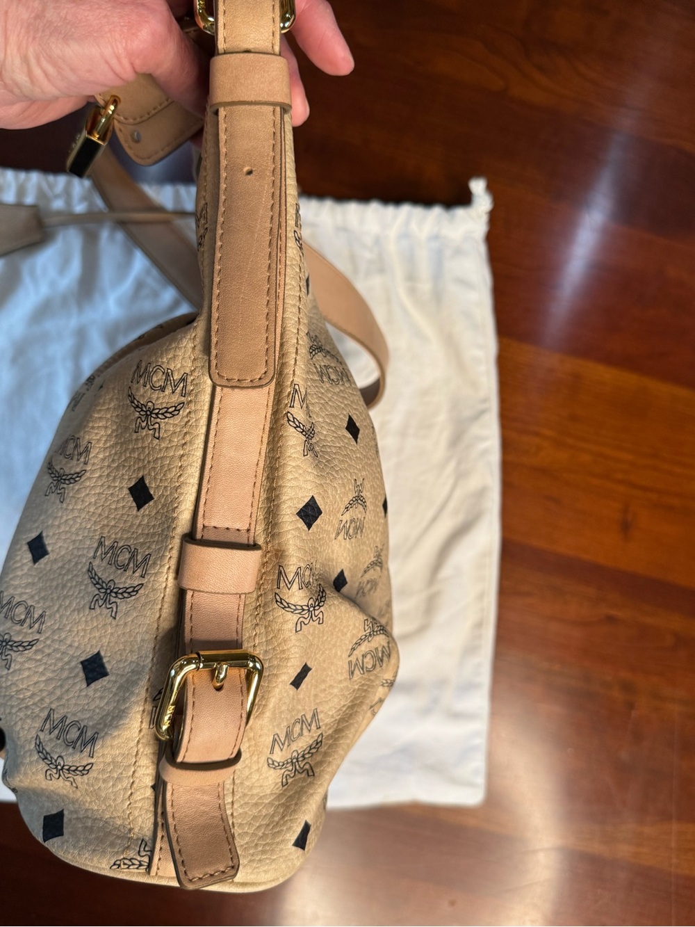 MCM Vintage Visetos 97027 ZipTop Shoulder Bag Tan Leather Gold Hardware NearMint - Picture 13 of 16
